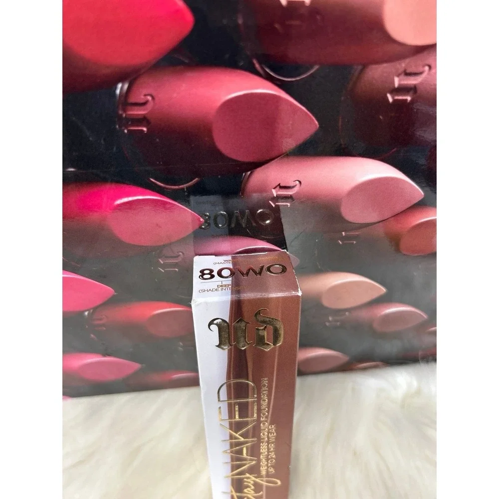 Urban Decay weightless foundation 80wo